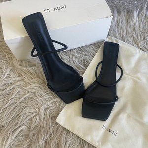 ST AGNI ARP SANDAL - BLACK